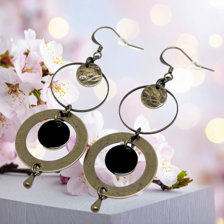 Boucles d'oreilles artisanales géométriques bronze en laiton. Lyne Créa