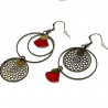 Boucles d'oreilles asymétriques bronze rouge. Lyne Créa