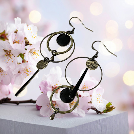 Boucles d'oreilles géométriques bronze . Lyne Créa